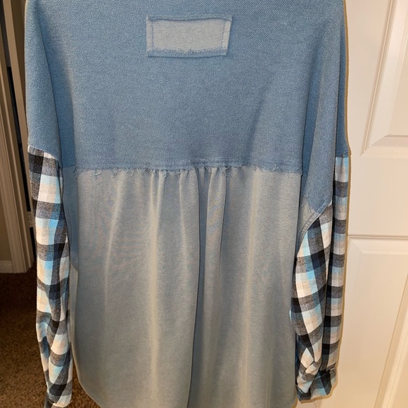 POL Blue Plaid Button Up Shacket Jacket size Small - Picture 4 of 4